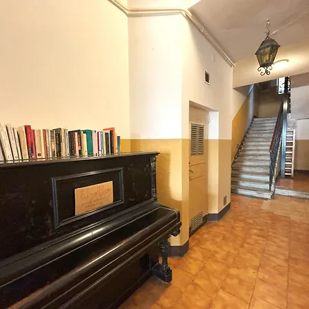 Interno 24 Διαμέρισμα *