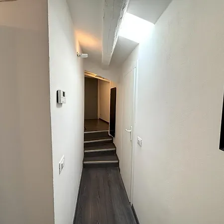 Interno 24 * Триест